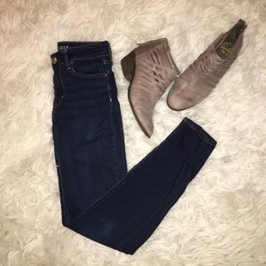 American Eagle sz 8 Long Dark Wash Jegging